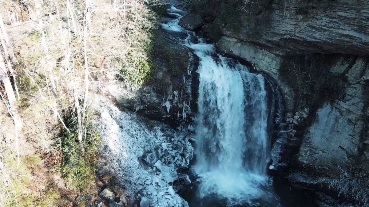 Looking Glass Falls — photo 2