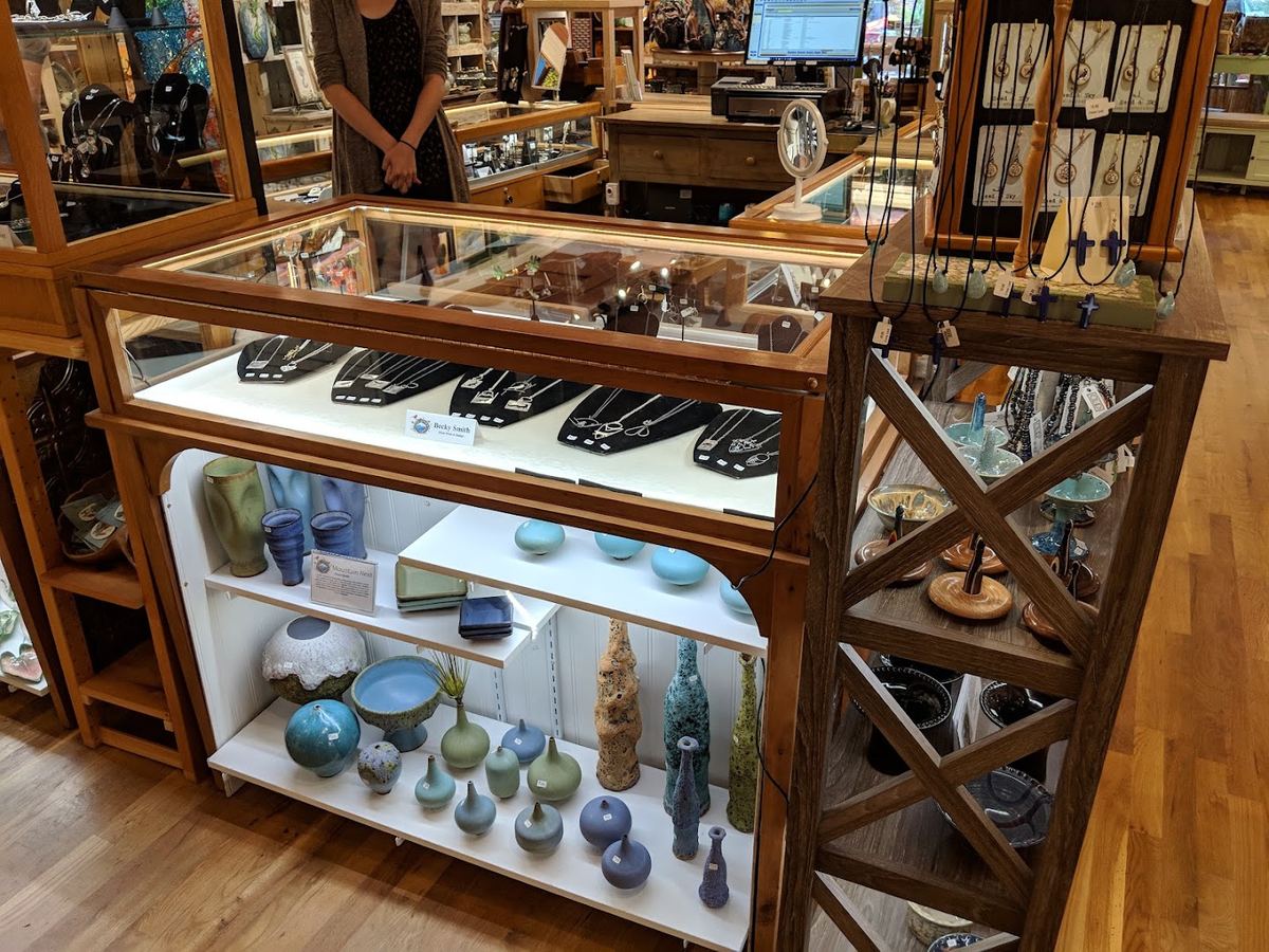 Mountain Nest Gallery — photo 5