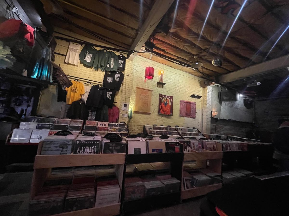 Static Age Records — photo 3