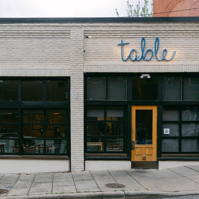 Table — photo 5