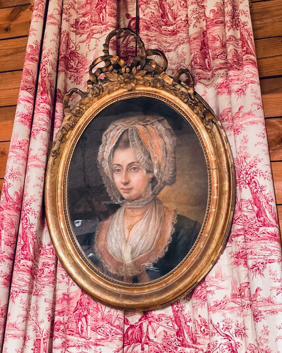 Village Antiques & Interiors — photo 4